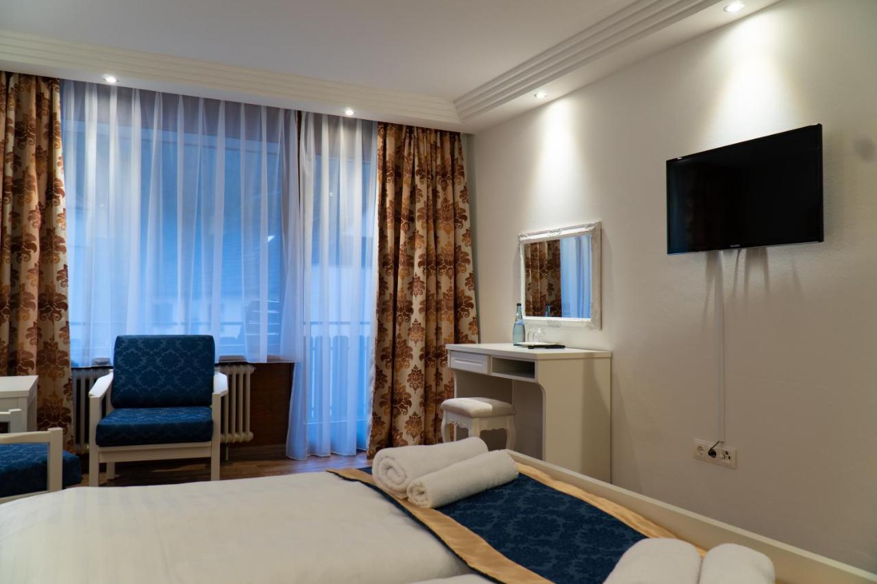 Hotel Eleon Bad Teinach-Zavelstein Bagian luar foto